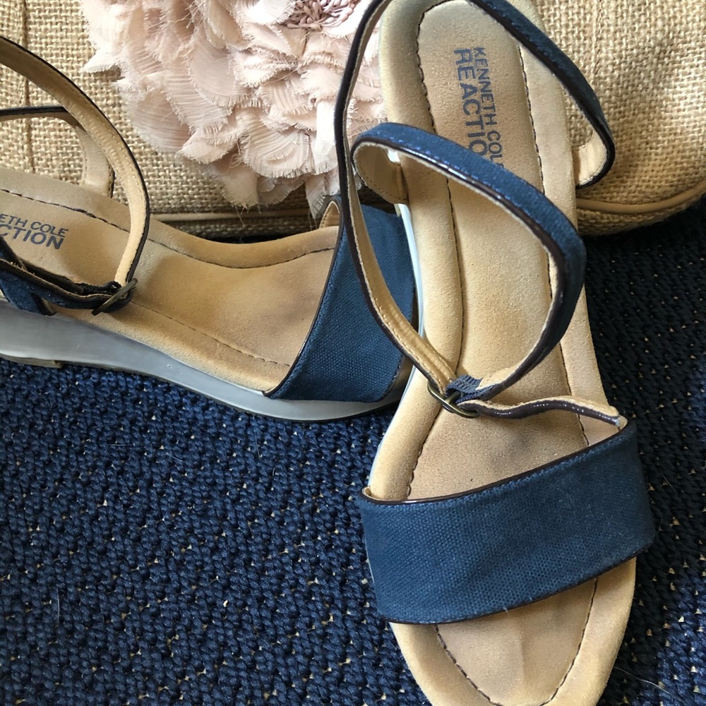 Kenneth Cole wedges - Picture 2 of 5